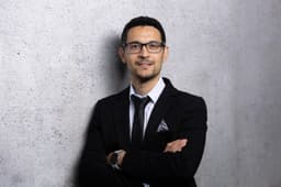 Dr.-Eng. Omar Alrayes Civil Engineer and Materials Scientist